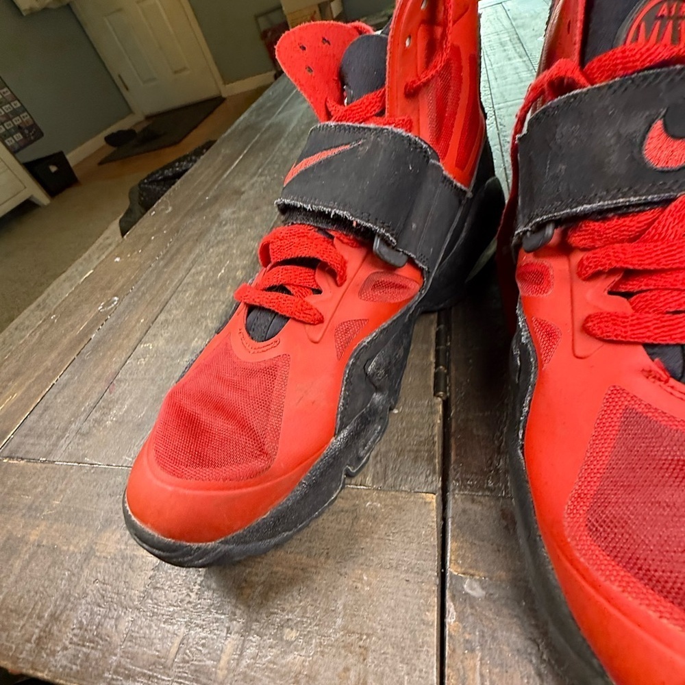 Nike Air Max Express 2 Men's Sneaker Shoes Red & Black Size 8 men basketball - Picture 14 of 16